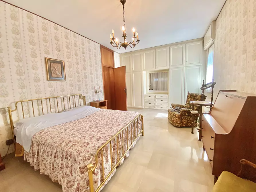 Immagine 54 di Casa indipendente in vendita  a Seravezza