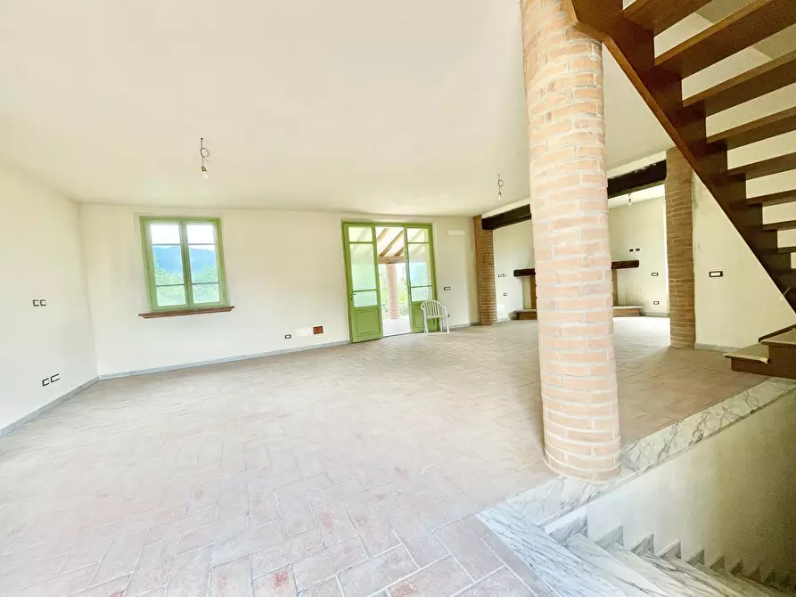 Immagine 11 di Casa indipendente in vendita  a Pietrasanta