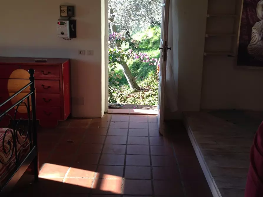 Immagine 5 di Rustico / casale in vendita  a Pietrasanta
