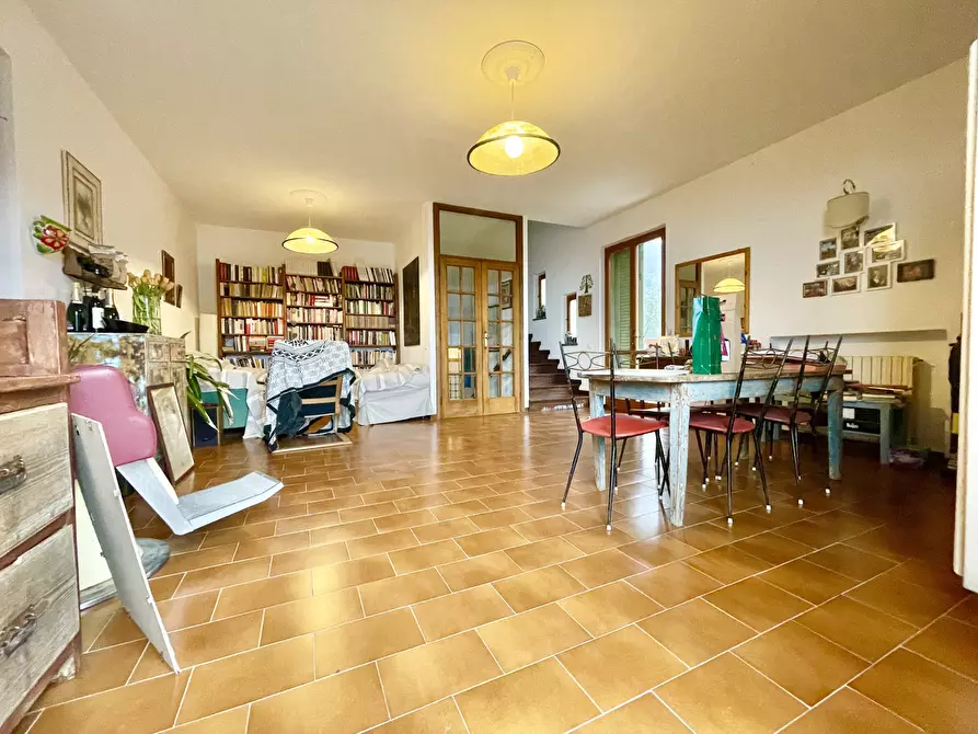 Immagine 17 di Casa indipendente in vendita  a Montignoso