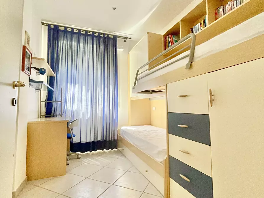 Immagine 15 di Quadrilocale in affitto  a Pietrasanta