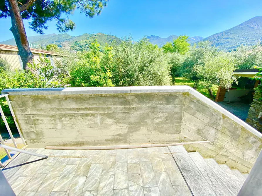 Immagine 29 di Casa indipendente in vendita  a Seravezza