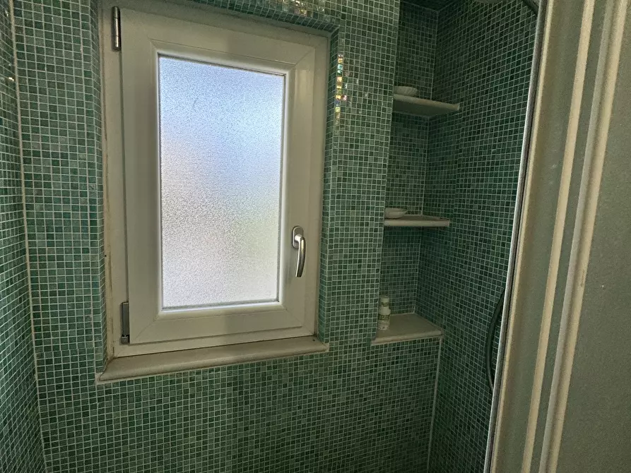 Immagine 44 di Quadrilocale in vendita  a Seravezza