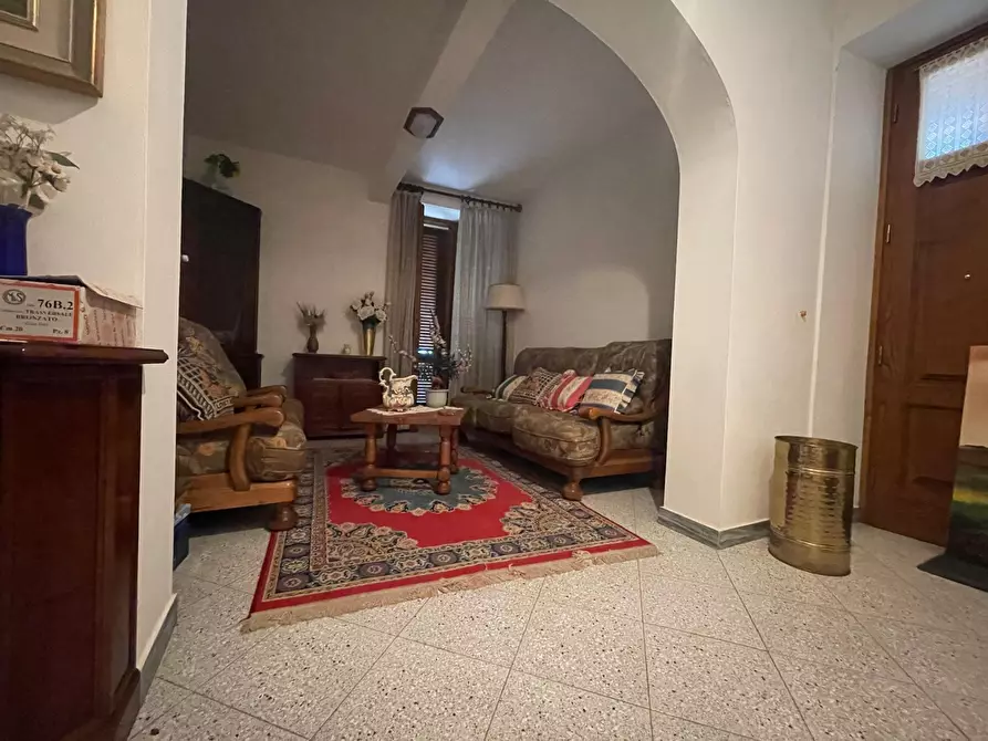 Immagine 41 di Porzione di casa in vendita  a Pietrasanta