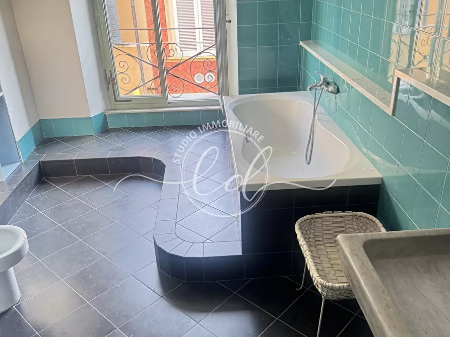 Immagine 28 di Quadrilocale in affitto  a Pietrasanta