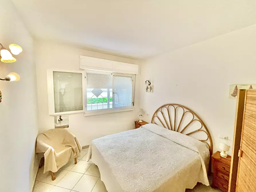 Immagine 23 di Trilocale in affitto  a Pietrasanta