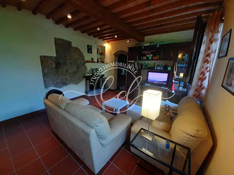 Immagine 4 di Casa indipendente in vendita  a Pietrasanta