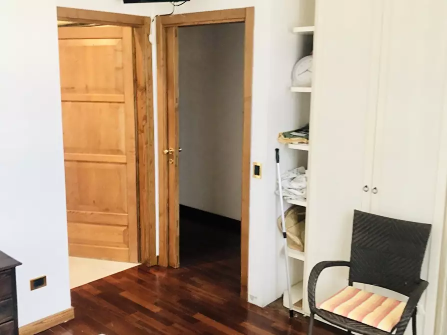 Immagine 9 di Attico in vendita  a Seravezza