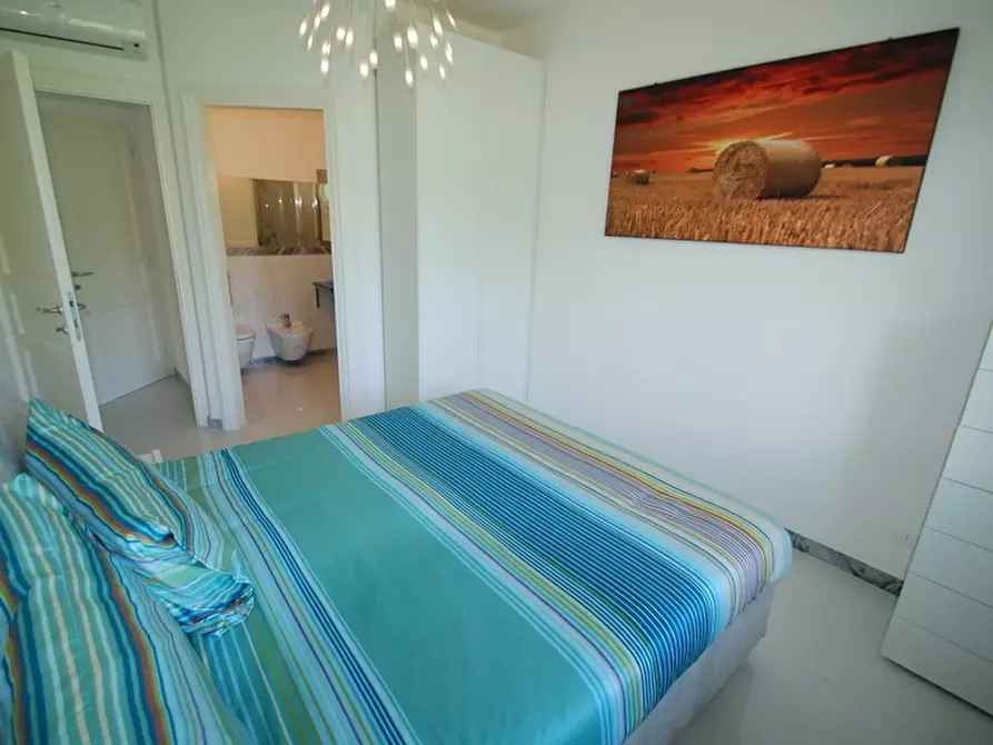 Immagine 87 di Villa in vendita  a Pietrasanta