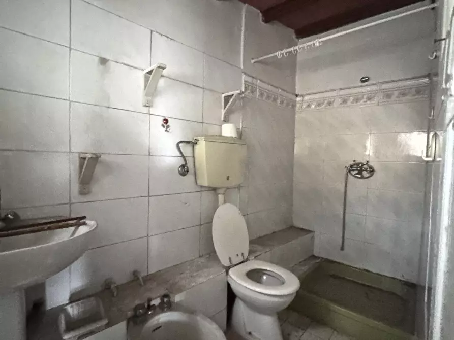 Immagine 22 di Porzione di casa in vendita  a Massarosa