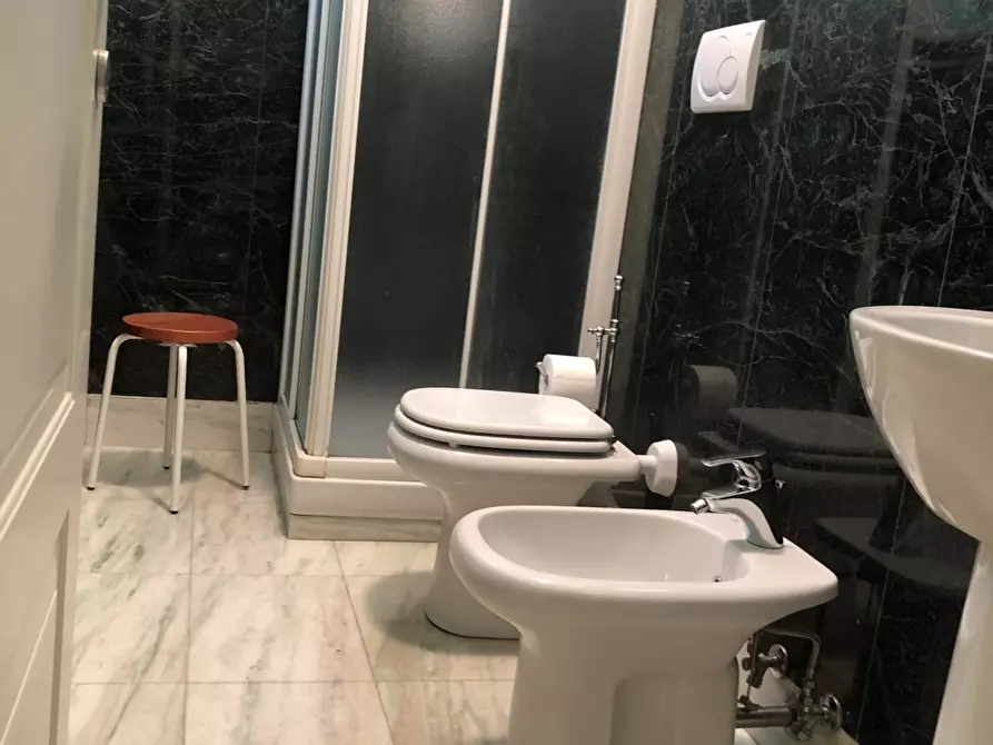 Immagine 17 di Casa indipendente in vendita  a Montignoso