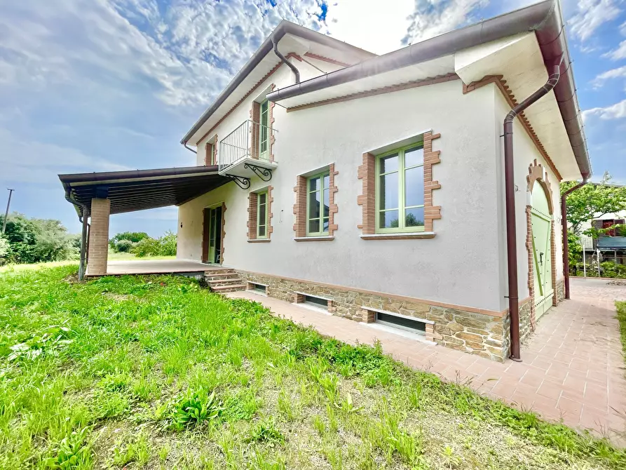 Immagine 50 di Casa indipendente in vendita  a Pietrasanta