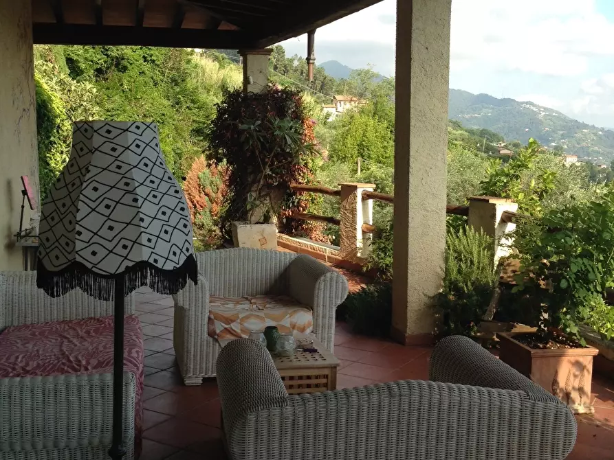 Immagine 6 di Porzione di casa in vendita  a Pietrasanta