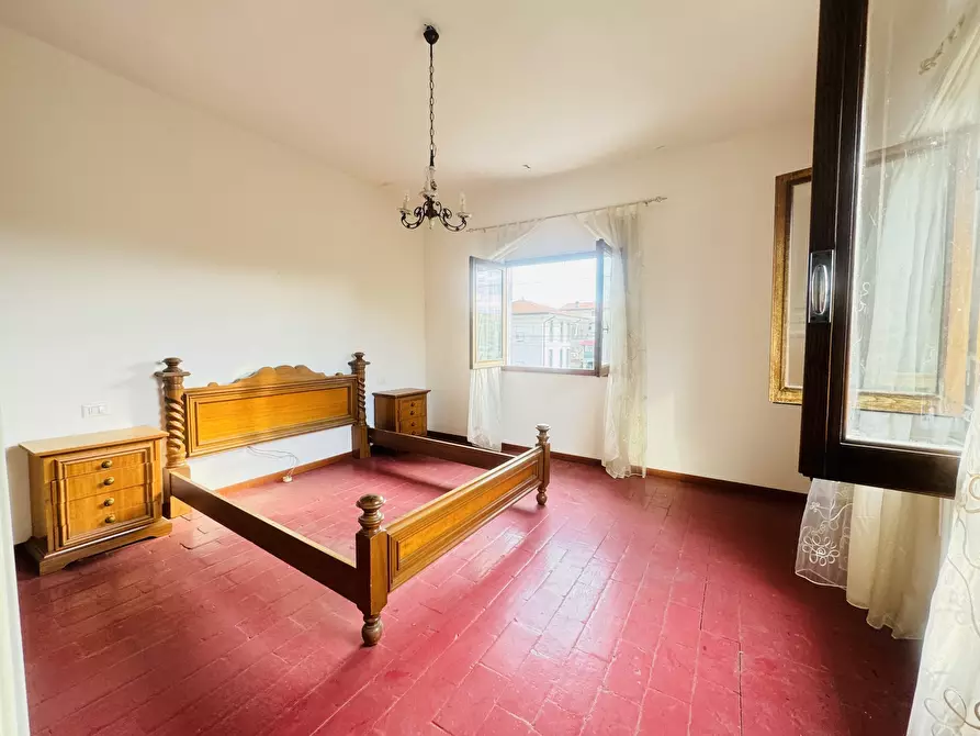 Immagine 26 di Porzione di casa in vendita  a Seravezza