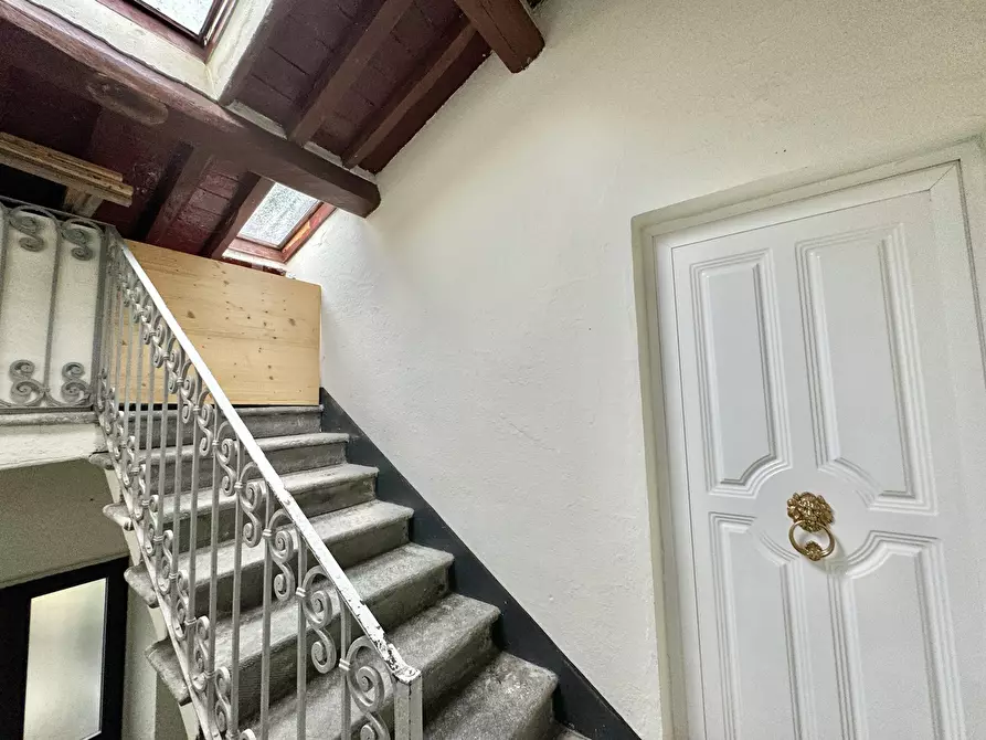 Immagine 32 di Quadrilocale in vendita  a Seravezza