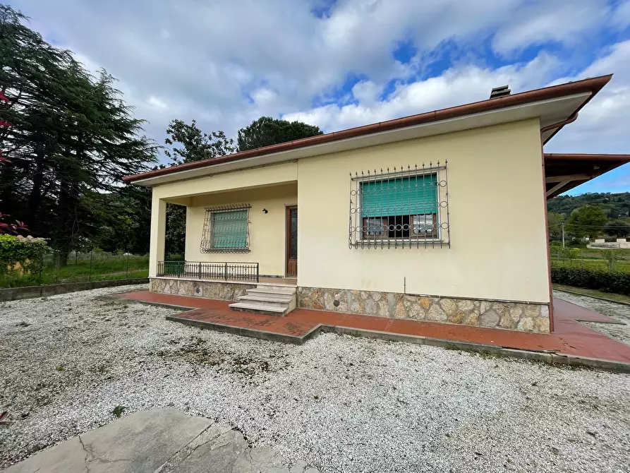 Immagine 51 di Casa indipendente in vendita  a Pietrasanta