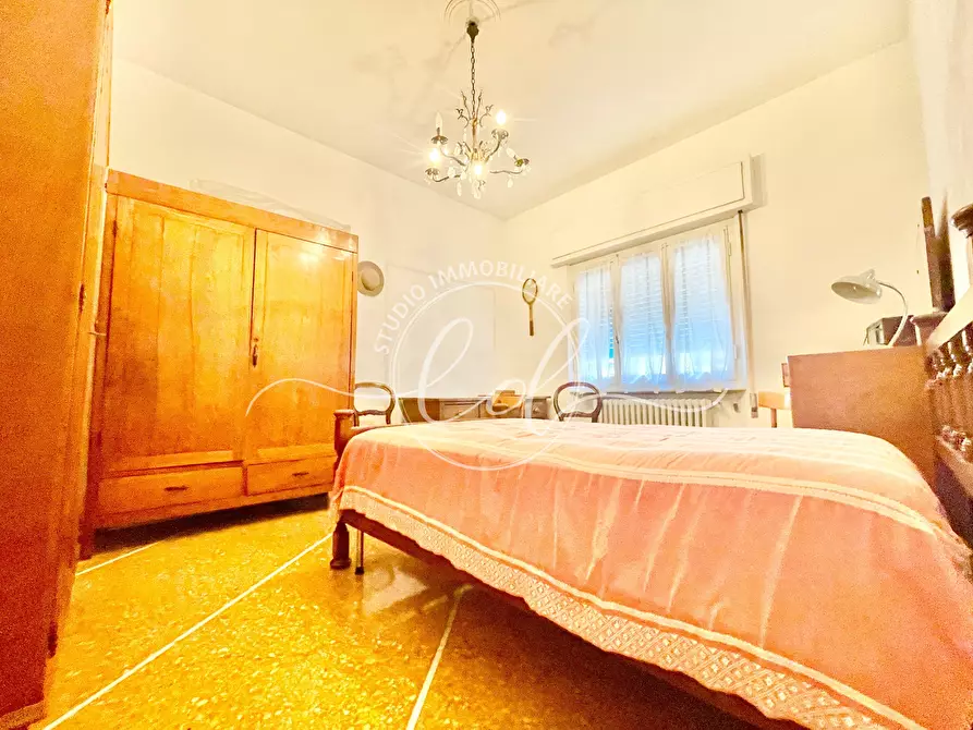 Immagine 19 di Quadrilocale in affitto  a Montignoso