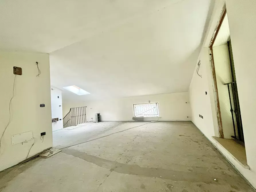 Immagine 31 di Casa indipendente in vendita  a Massarosa