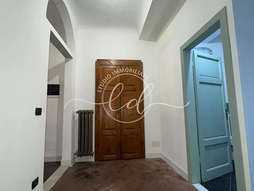 Immagine 33 di Quadrilocale in affitto  a Pietrasanta