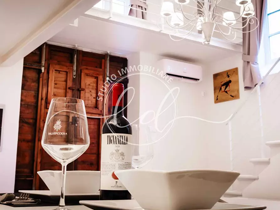 Immagine 6 di Appartamento in vendita  a Pietrasanta