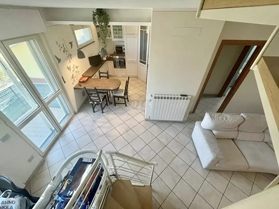 Immagine 29 di Quadrilocale in vendita  a Viareggio