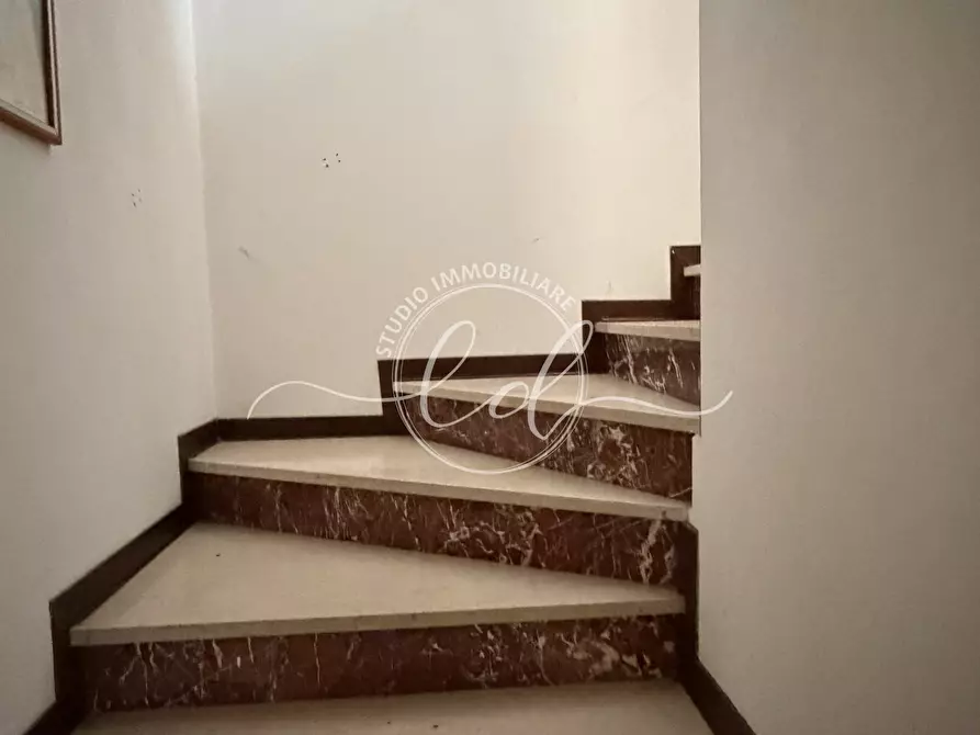Immagine 43 di Porzione di casa in vendita  a Seravezza