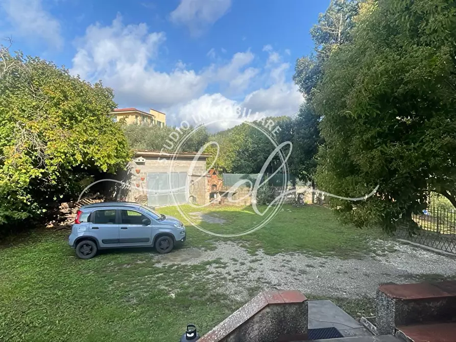 Immagine 2 di Casa indipendente in vendita  a Massarosa