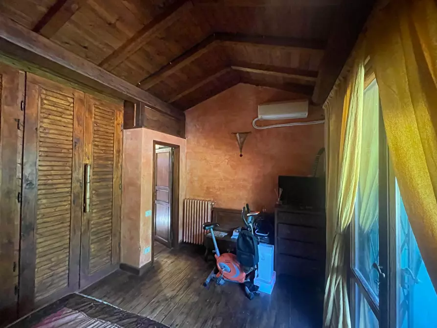 Immagine 30 di Casa indipendente in vendita  a Camaiore