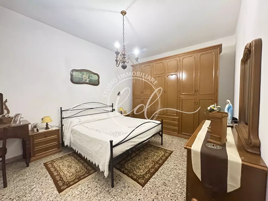 Immagine 39 di Porzione di casa in vendita  a Pietrasanta