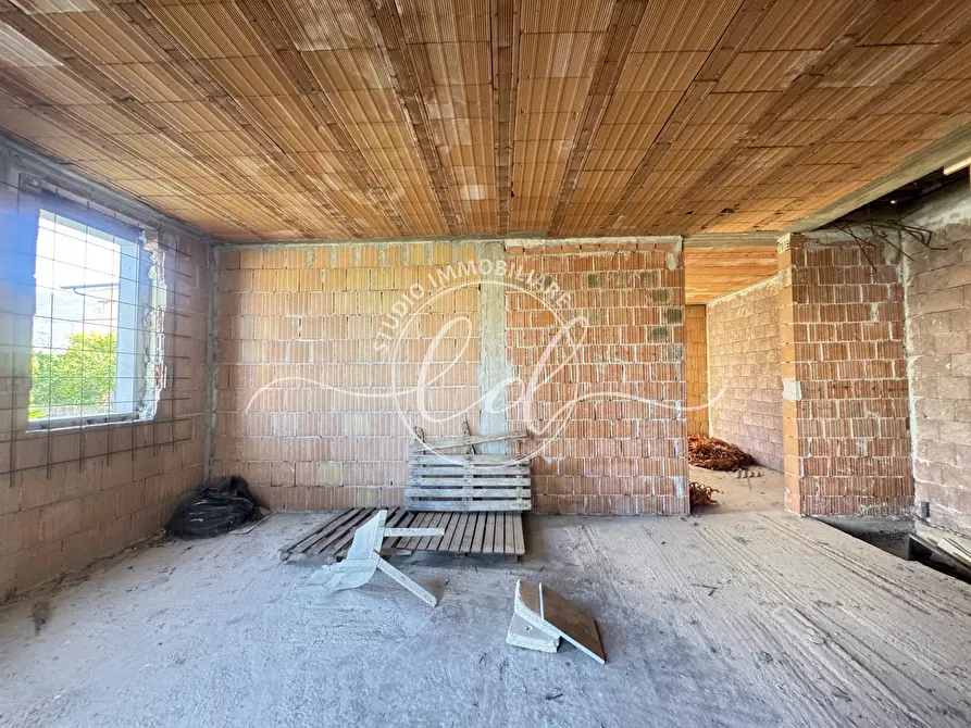 Immagine 6 di Porzione di casa in vendita  a Seravezza