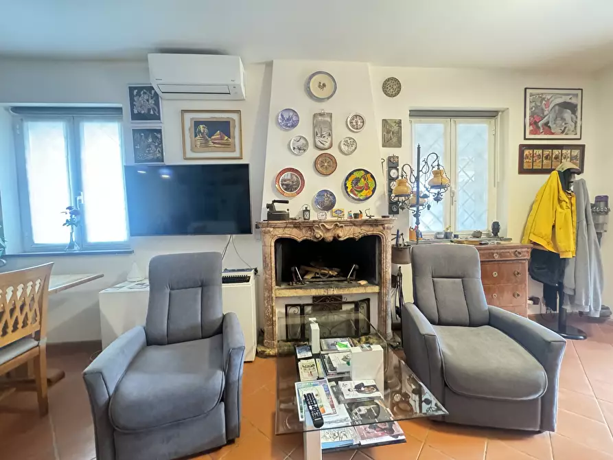 Immagine 20 di Porzione di casa in vendita  a Pietrasanta