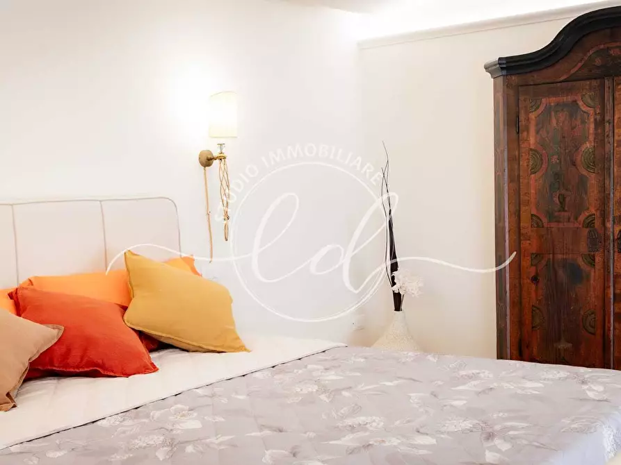 Immagine 11 di Appartamento in vendita  a Pietrasanta