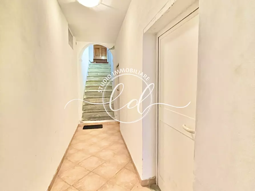 Immagine 1 di Quadrilocale in vendita  a Seravezza