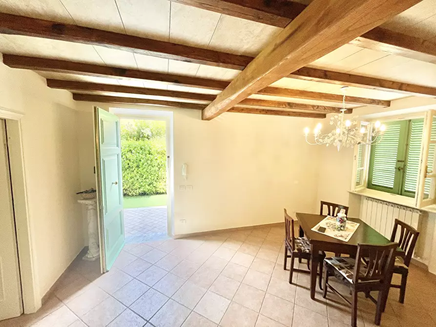 Immagine 36 di Porzione di casa in vendita  a Seravezza