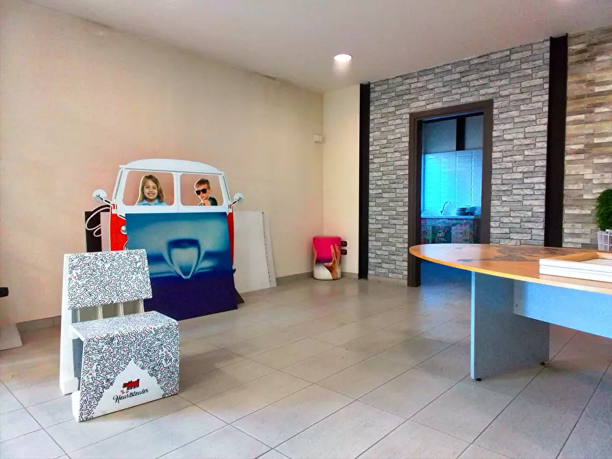 Immagine 10 di Attività artigianale in vendita  in Via ASI a Frosinone