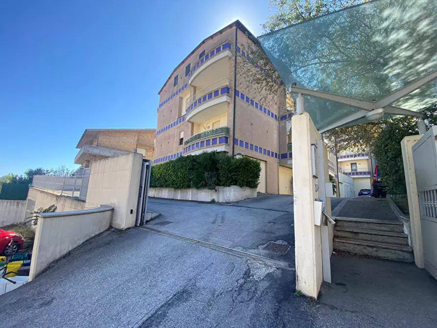 Immagine 1 di Trilocale in vendita  in VIA MATTATOIO VECCHIO a Spoltore