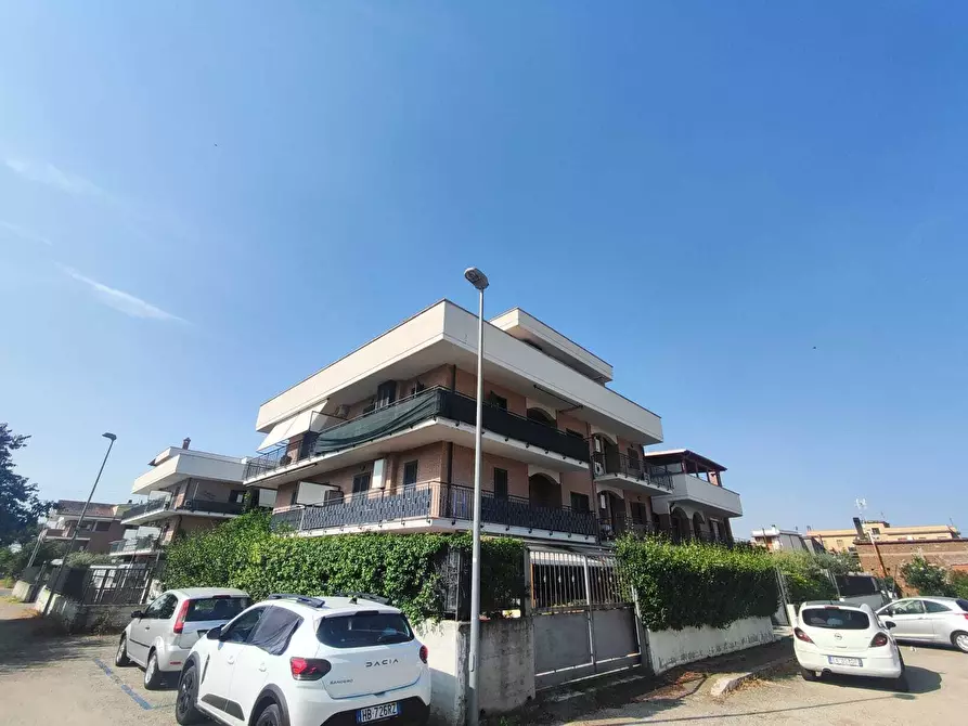 Immagine 2 di Bilocale in vendita  in Via Casal Bellini a Tivoli