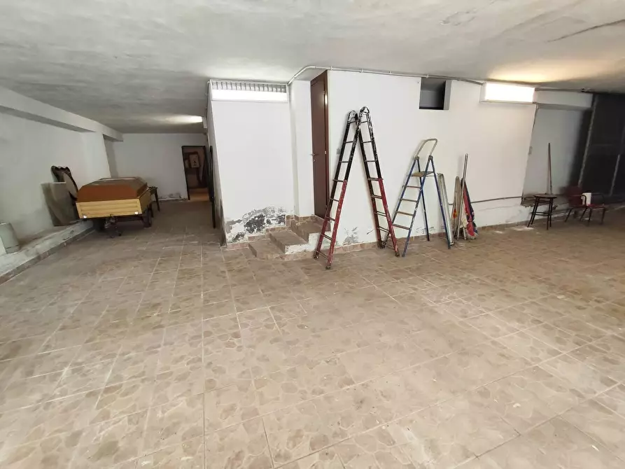 Immagine 8 di Garage in vendita  in Via Nazario Sauro 39 a Guidonia Montecelio