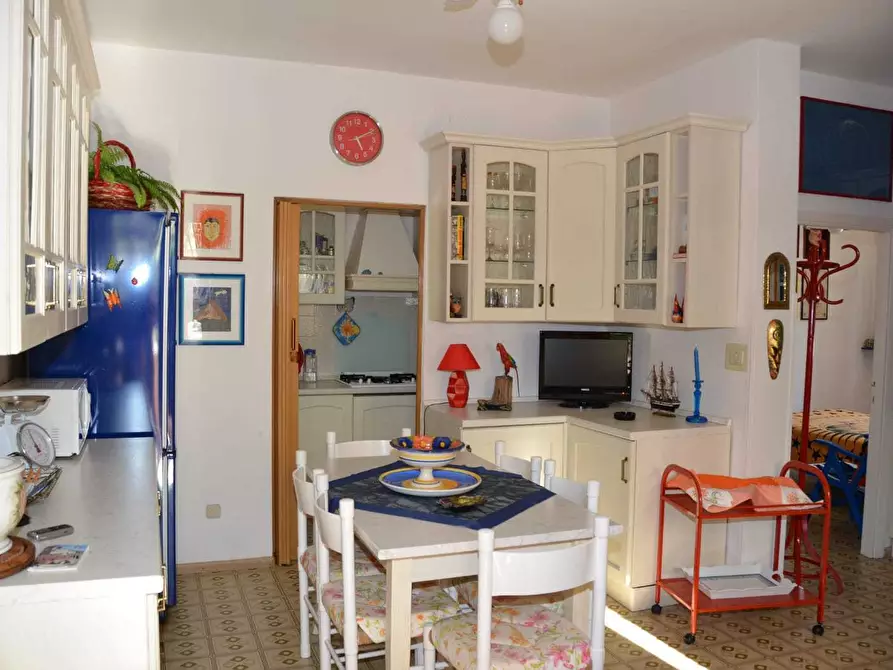 Immagine 3 di Casa bifamiliare in vendita  in SP 81 a Sassari