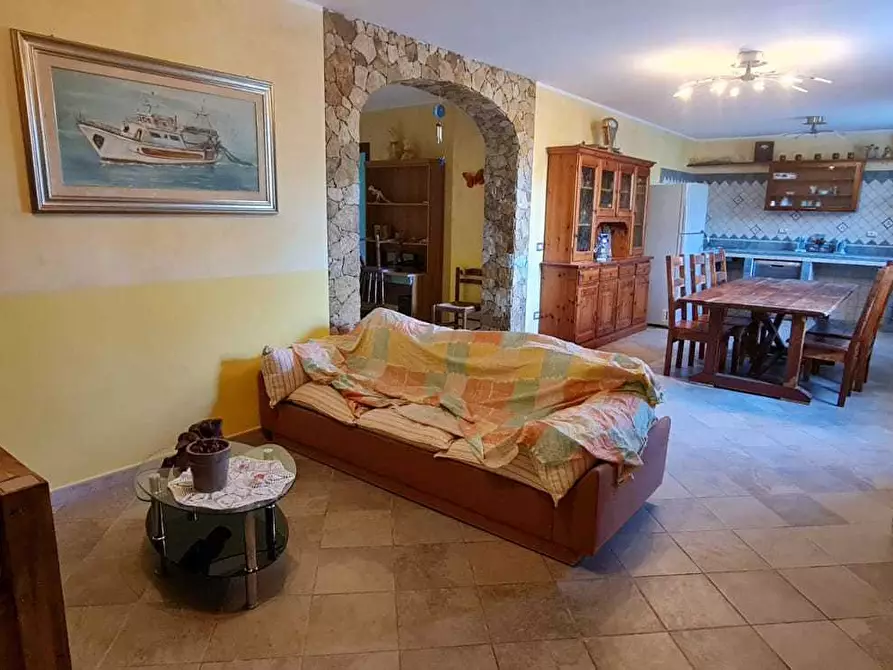 Immagine 46 di Villa in vendita  a Alghero