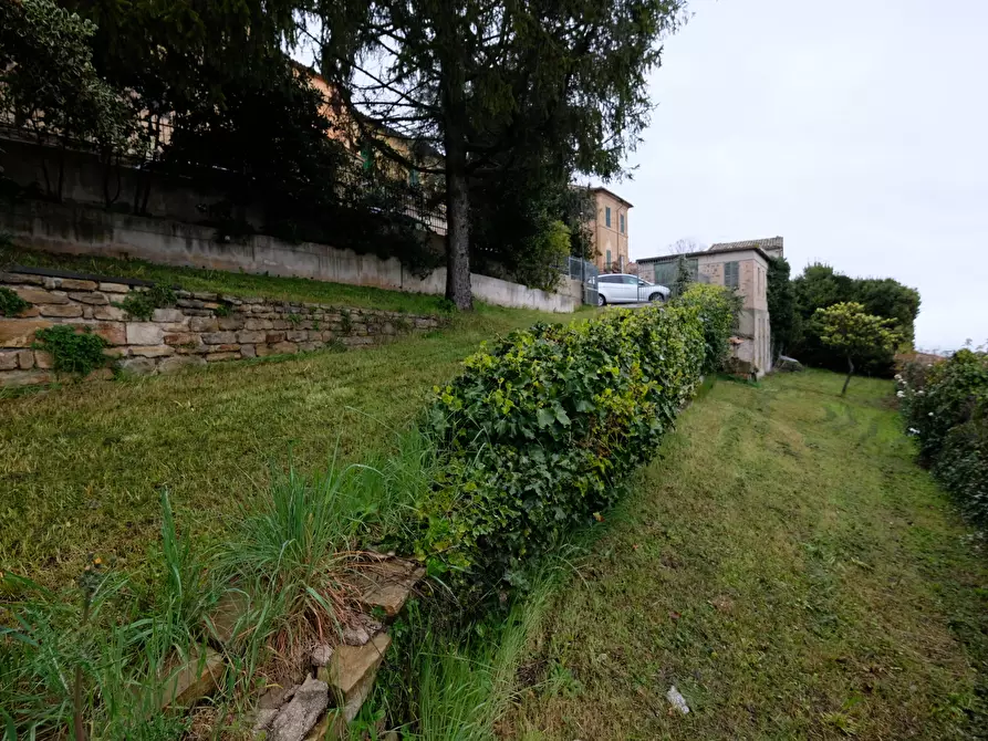 Immagine 30 di Palazzo in vendita  in Via Mattia Capponi 46 a Cupramontana