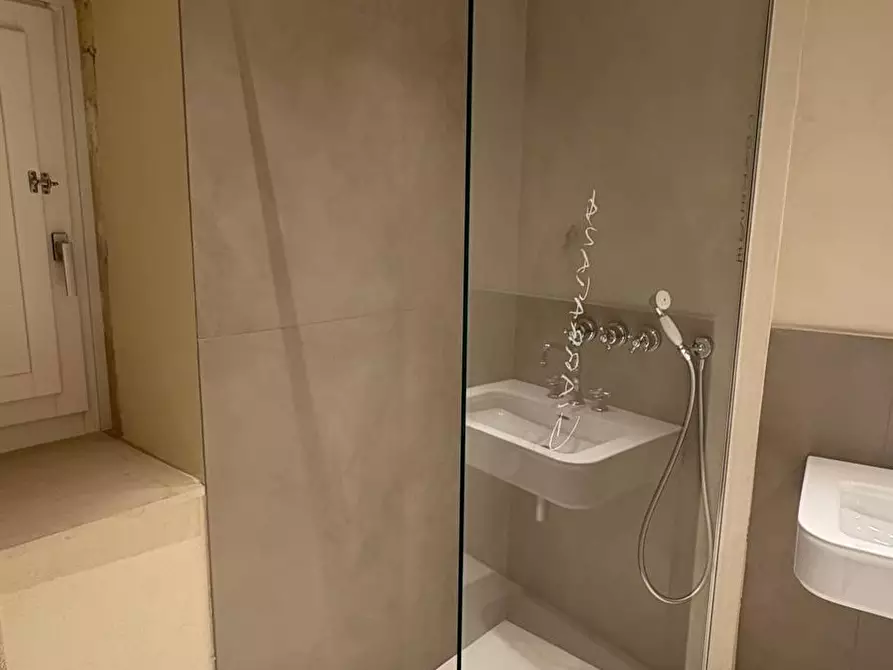 Immagine 18 di Quadrilocale in vendita  in Via delle Grazie a Siracusa