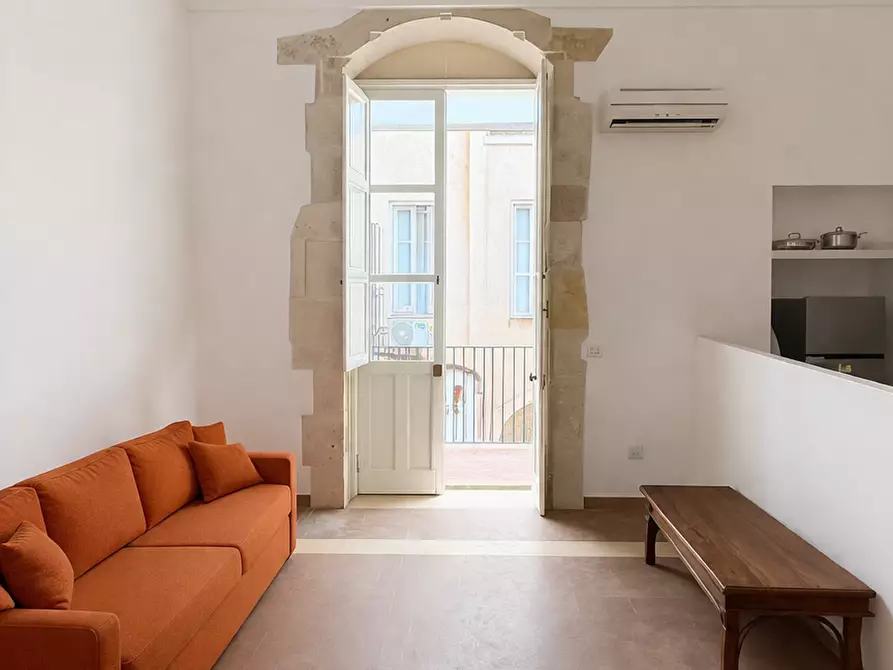 Immagine 5 di Appartamento in affitto  in VIA LARGA 24 a Siracusa