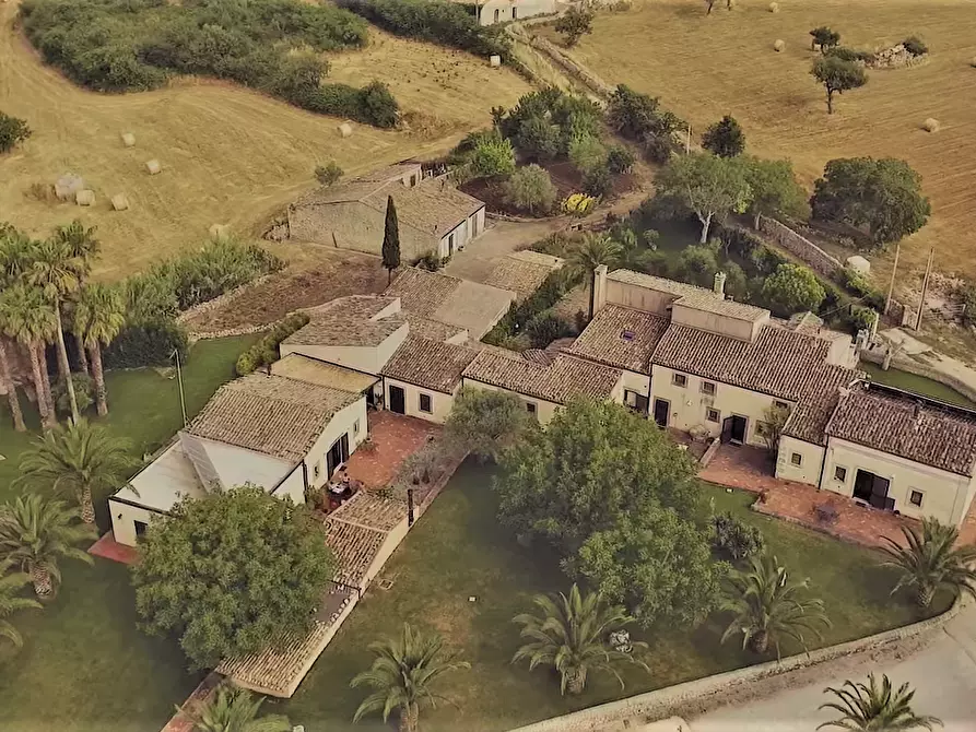 Immagine 16 di Rustico / casale in vendita  a Noto