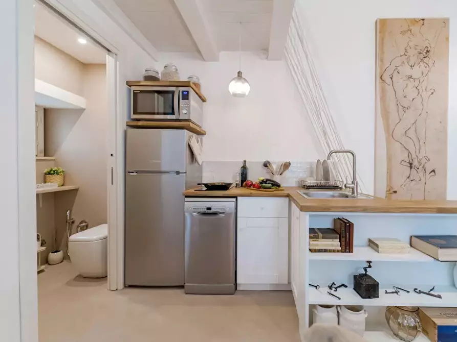 Immagine 11 di Trilocale in vendita  in Via delle Grazie 14 a Siracusa