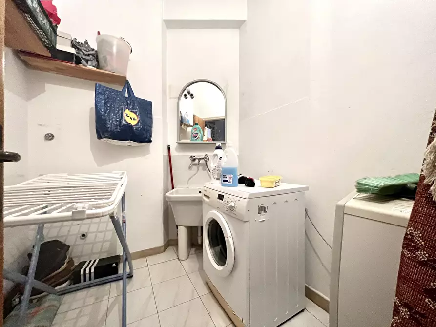 Immagine 24 di Trilocale in vendita  in Viale Gaspare Finali a Cesena