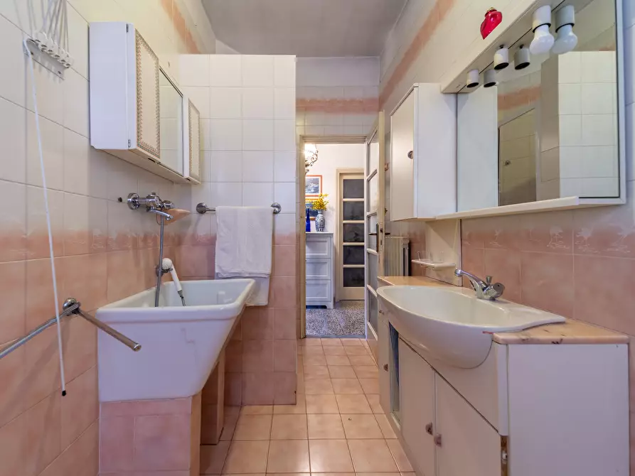 Immagine 11 di Porzione di casa in affitto  in Via Alghero 4 a Parma