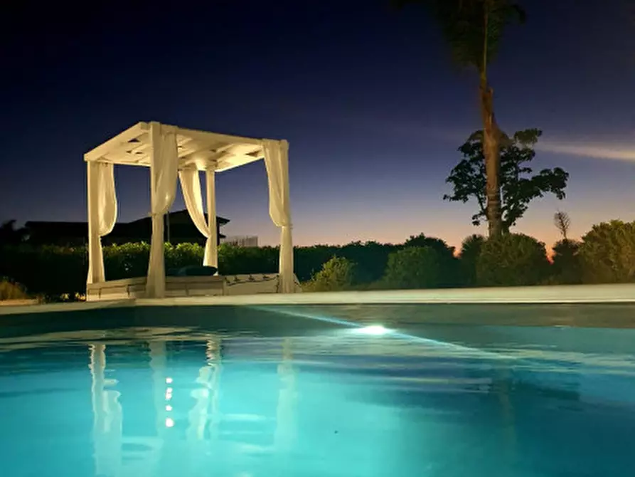 Immagine 2 di Villa in vendita  a Partinico