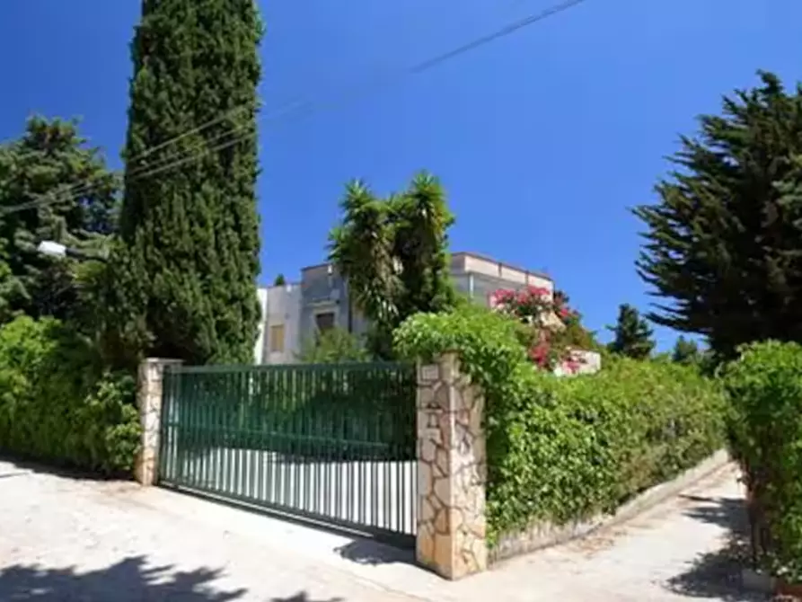 Immagine 23 di Villetta a schiera in affitto  a Castellammare Del Golfo