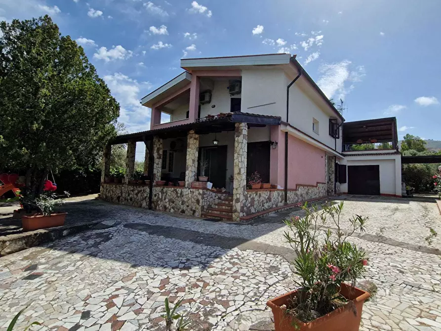 Immagine 10 di Casa indipendente in vendita  a Misilmeri